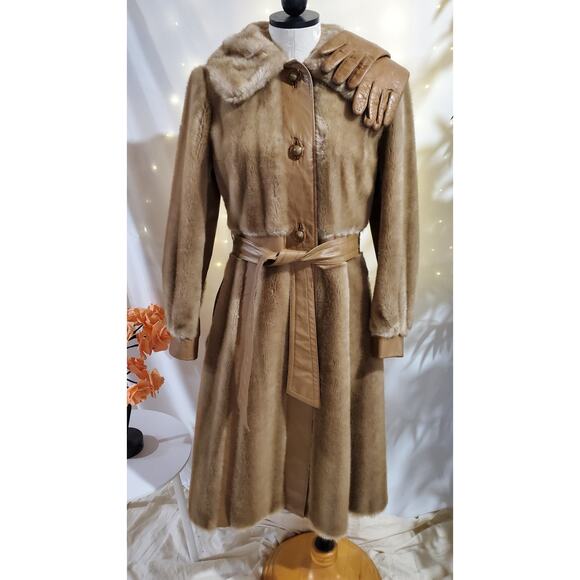 Vtg Tissavel France Faux Fur Belted Leather Coat and Gloves Womens Size 6 Tan - Picture 1 of 15